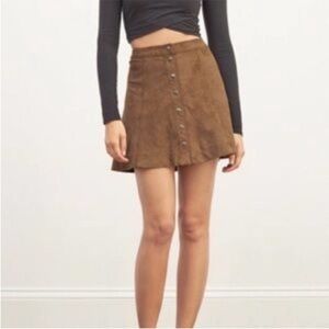 Abercrombie and Fitch Brown Suede Mini Skirt with Front Buttons in Size 6